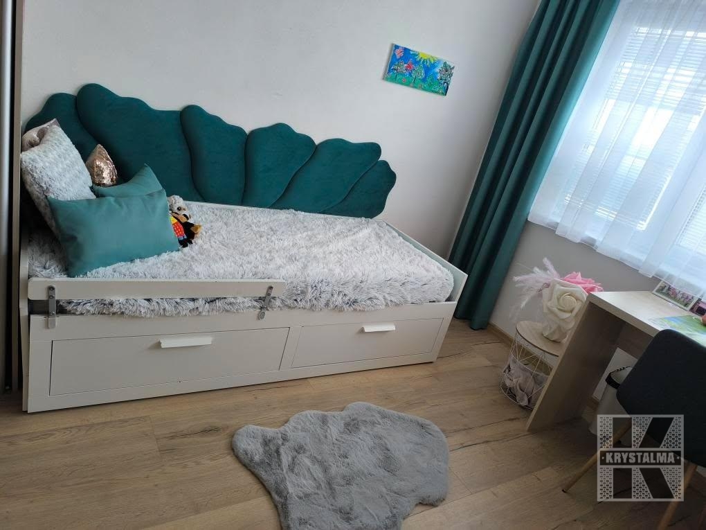 Dievčenské čalúnené panely Kvet