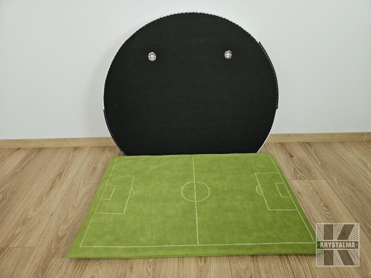 Podložka na hranie pre futbalistu